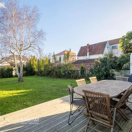 Maison Moderne A Avec Jardin Clos, Pres Des Plages, Port Et Commerces, Pour 9 Pers. - Fr-1-392-241 *